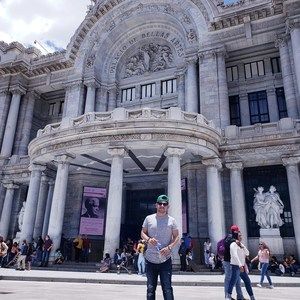 Meet your Posher, José